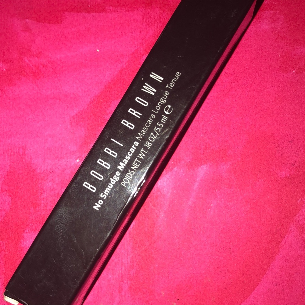 🆕 Bobbi Brown No Smudge Mascara Black